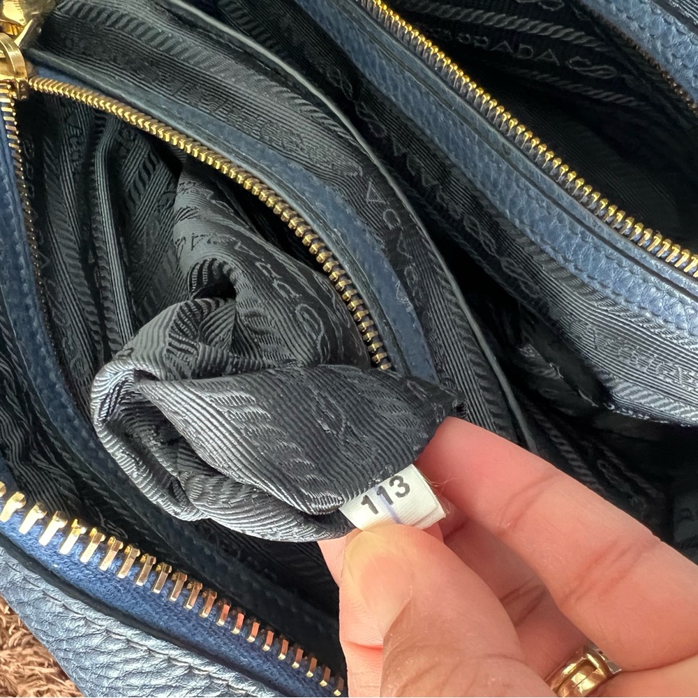 Prada bag - Picture 5 of 11